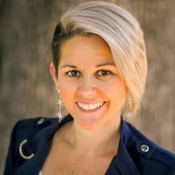 Photo of Tara Reynolds